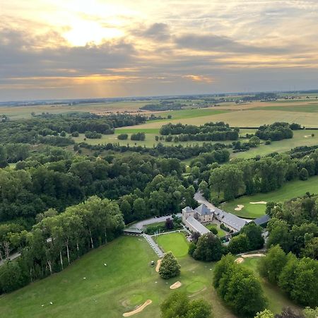 Golf & Hotel De Falnuee Mazy Exterior photo