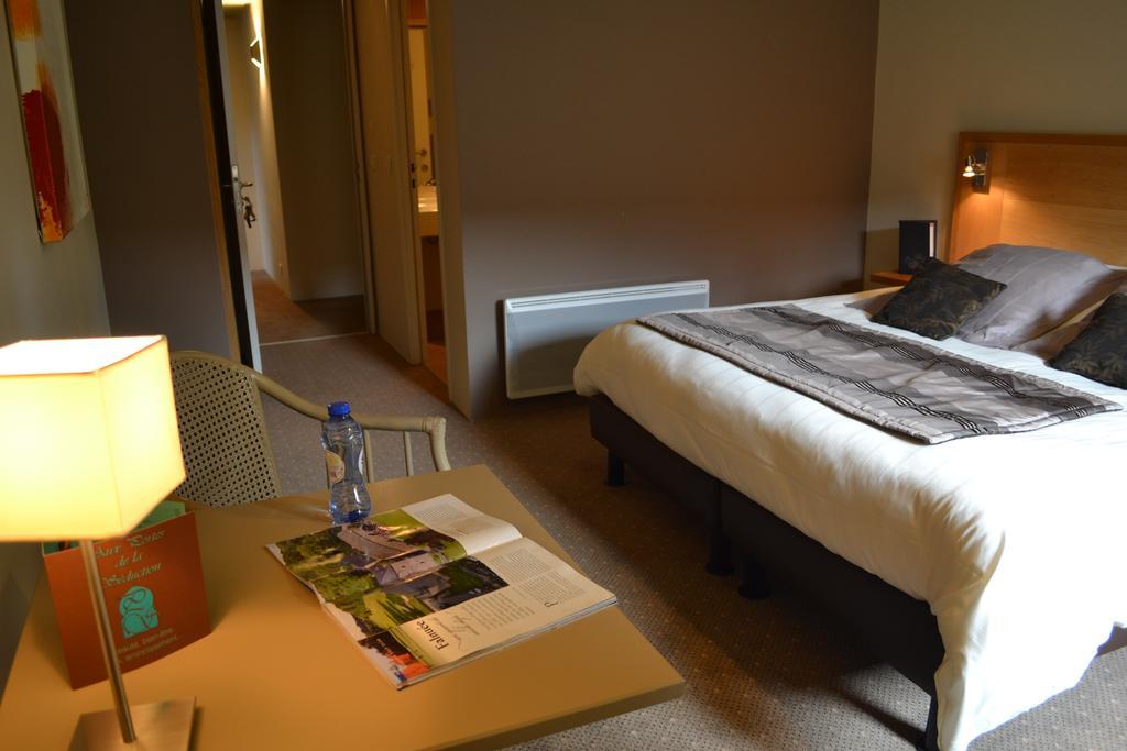 Golf & Hotel De Falnuee Mazy Room photo