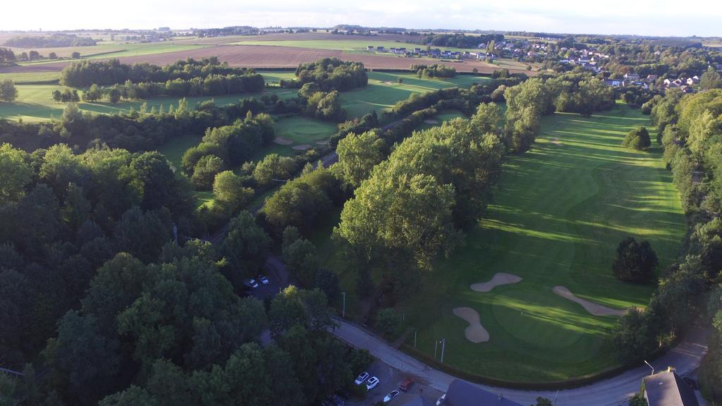 Golf & Hotel De Falnuee Mazy Exterior photo